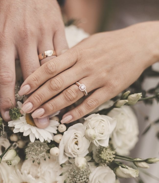 عزيزتي المرأة المسلمة الجديدة – لا تتعجلي في الزواج!