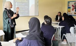 “لا يمكننا أن نخسر هذه المدرسة”: المجتمع يتحد لإنقاذ أكاديمية برمنغهام الإسلامية للبنات